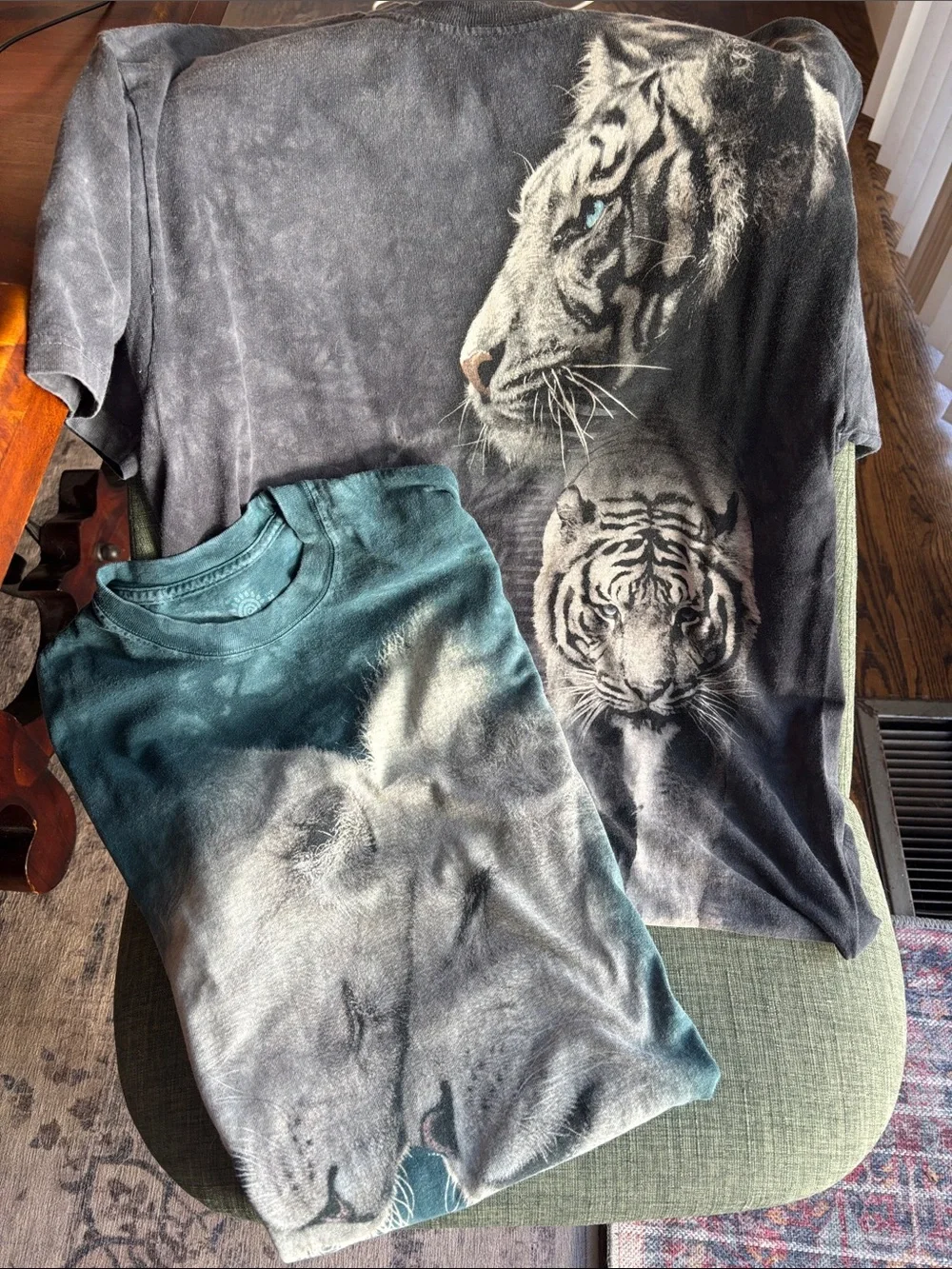 The Mountain vintage AOP Tie-Dye Lion Couple white bengal tiger Tee t-shirts MD